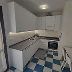 L'azalea - A Due Passi Da Numana Con Grande Terrazzo E Piscina Condominiale Stagionale Διαμέρισμα